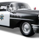 Model samochodu 1:26 1955 Buick Century czarny Maisto AKT-31295 czarny