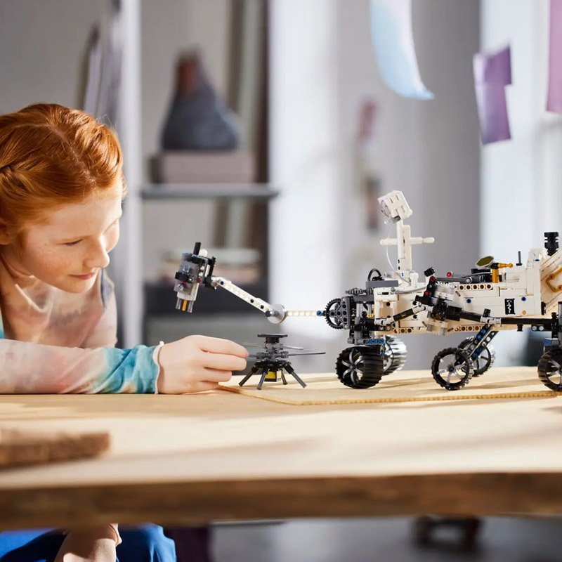 Lego Technic NASA Mars Rover Perseverance Mission 42158 - obrazek 4