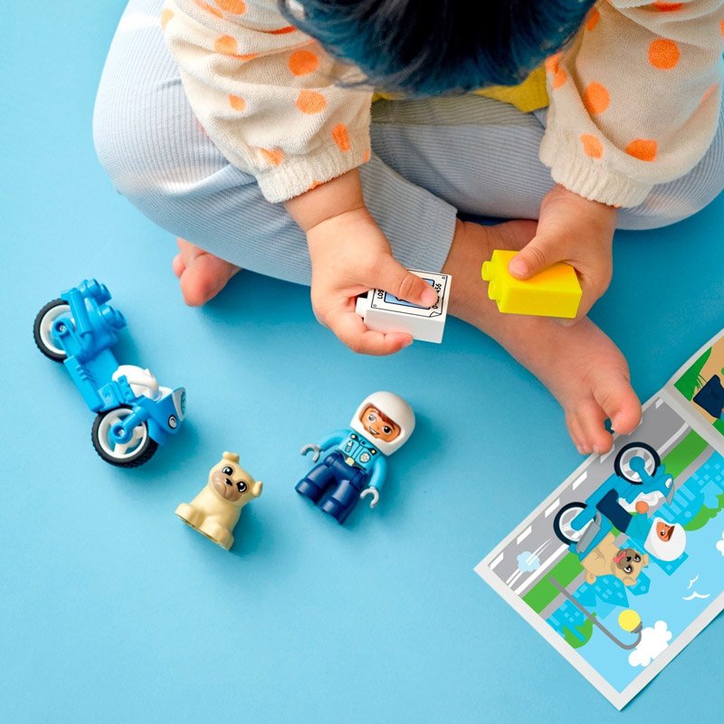 Lego Duplo Motocykl policyjny 10967 - obrazek 10